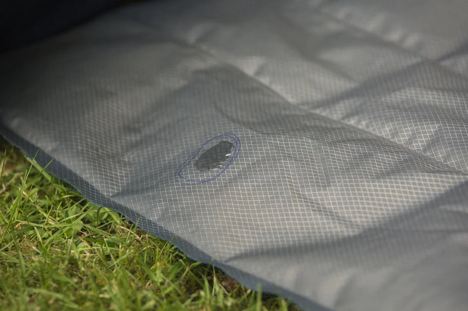 باد کردن تشک بادی