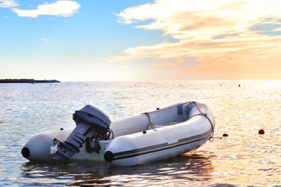 قایق بادی موتوری حرفه‌ای
