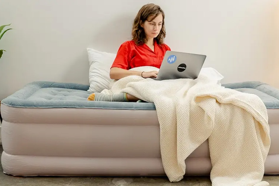 بهترین برندهای تخت خواب بادی
