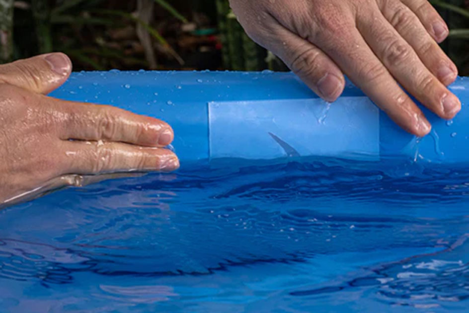 چسب تعمیرات استخر بادی چیست؟