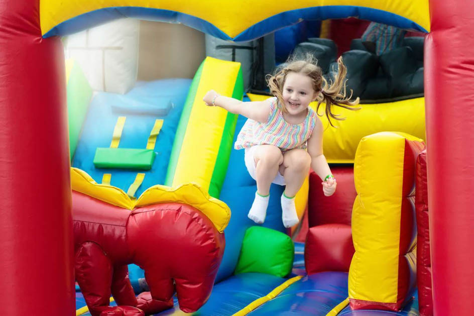 خطرات عدم ایمن ‌سازی مناسب خانه ‌های بادی و پرشی